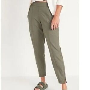 Old Navy Active StretchTech Joggers
